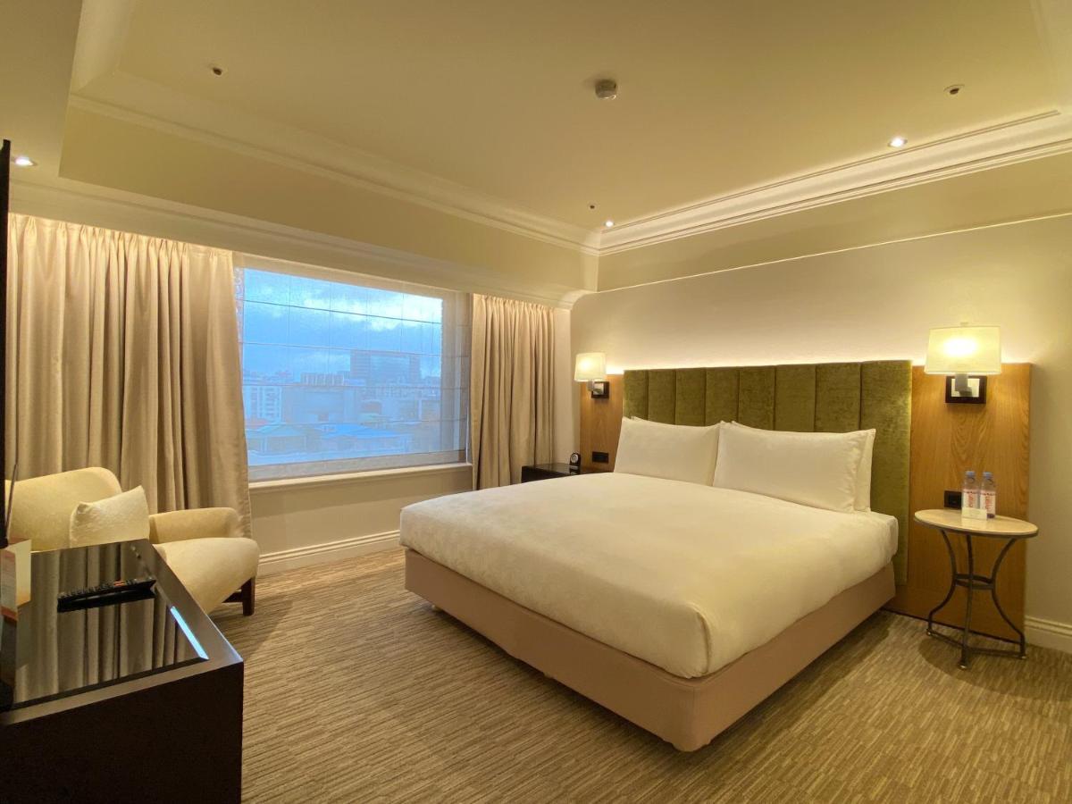 The Sherwood טאיפיי מראה חיצוני תמונה A bedroom at the hotel